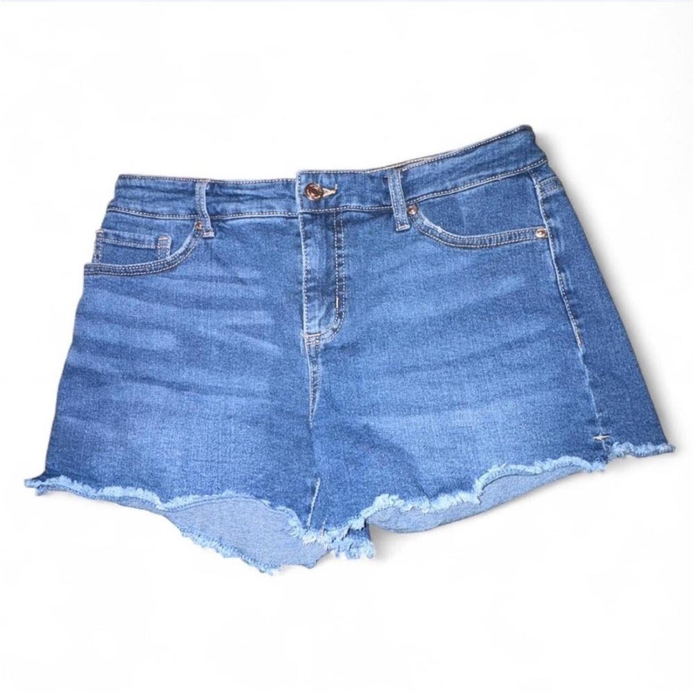 Sofia by Sofia Vergara Frayed Hem Jean Shorts